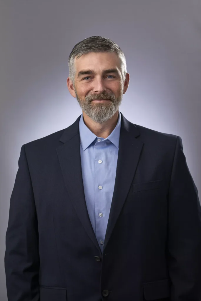 Nathan Treshinsky headshot